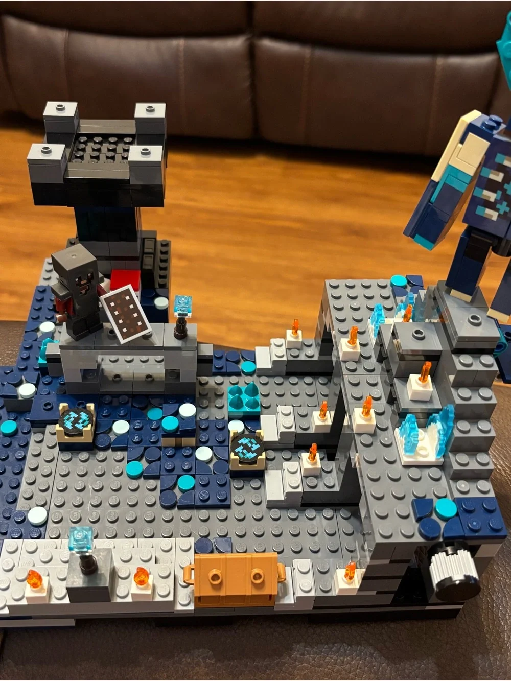 LEGO Minecraft 21246 The Deep Dark Battle set